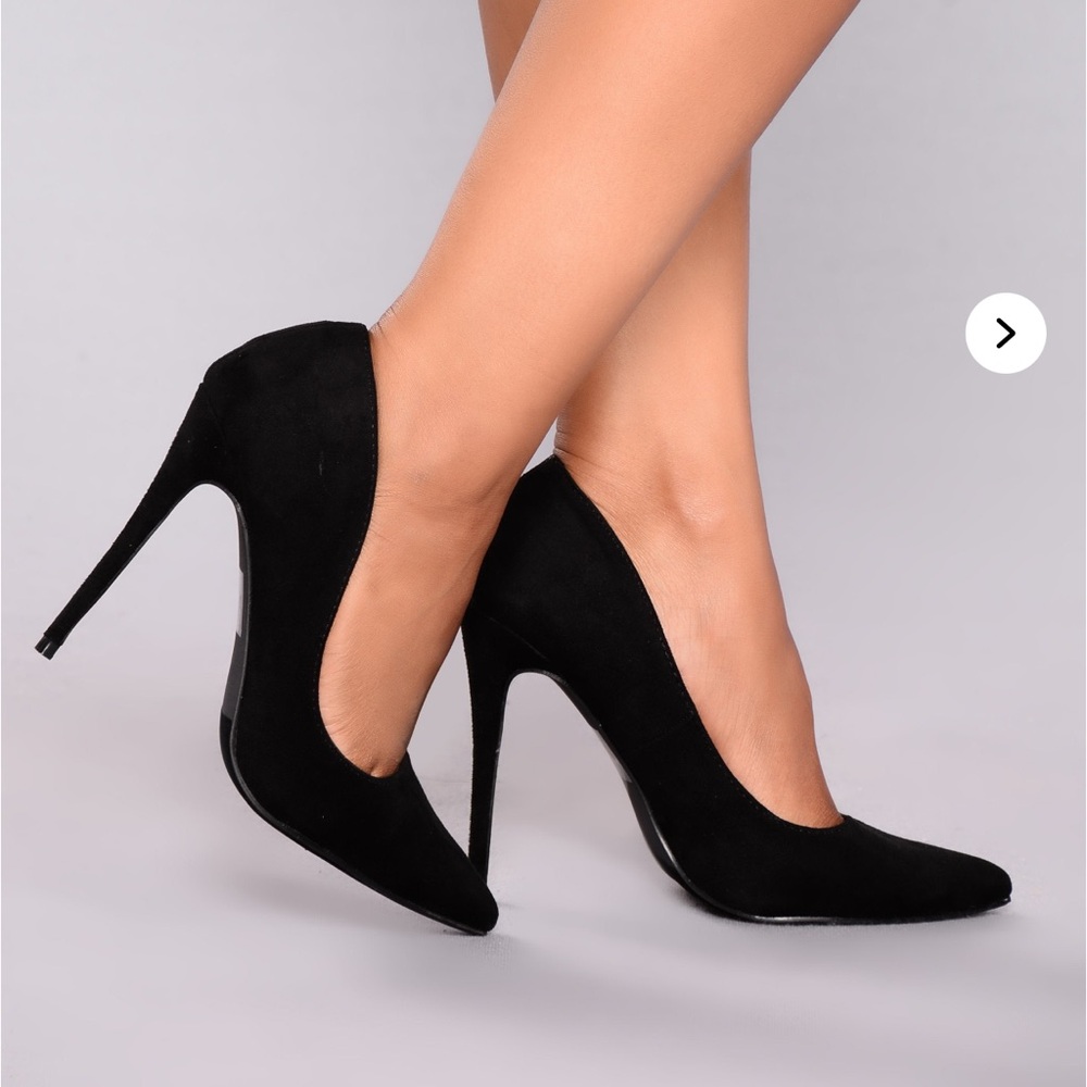 Fashion Nova Black Stiletto Heels with Pointed Toe